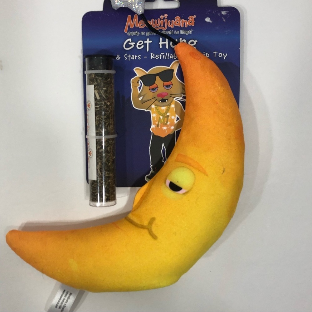 Moon & Star Refillable Catnip Toy - Picture 9 of 9